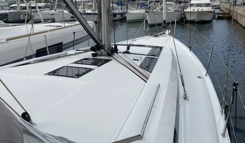 OCEANIS 46.1 = REF 011T full