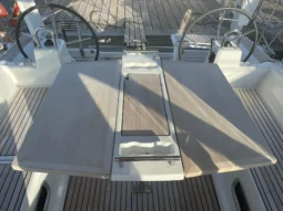 OCEANIS 38.1 = REF 113V full