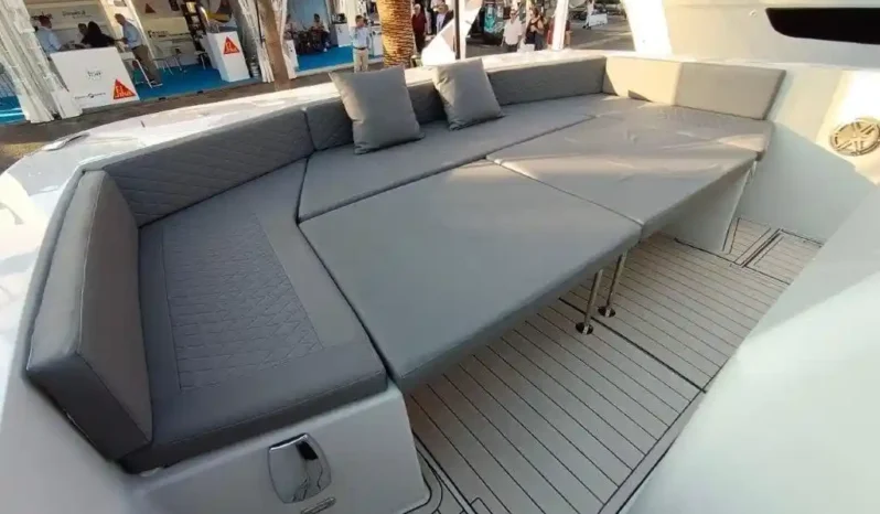 KATTUM YACHTS = REF 135V full