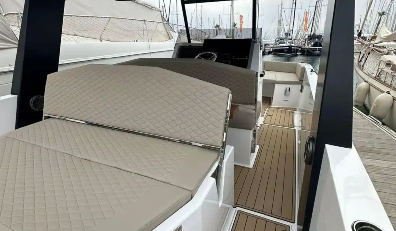 KATTUM YACHTS = REF 135V full