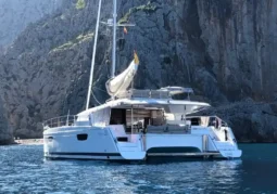 FOUNTAINE PAJOT – SABA 50 = REF 157VN