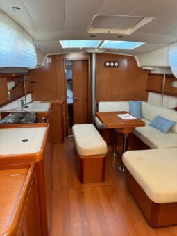 OCEANIS 40 = REF 218V full