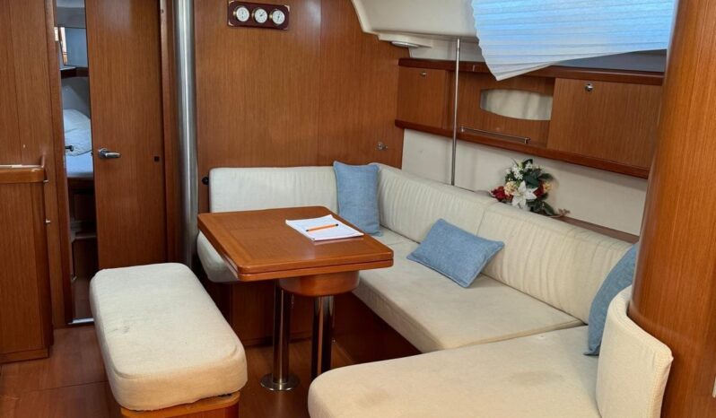 OCEANIS 40 = REF 218V full