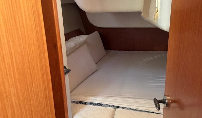 OCEANIS 40 = REF 218V full