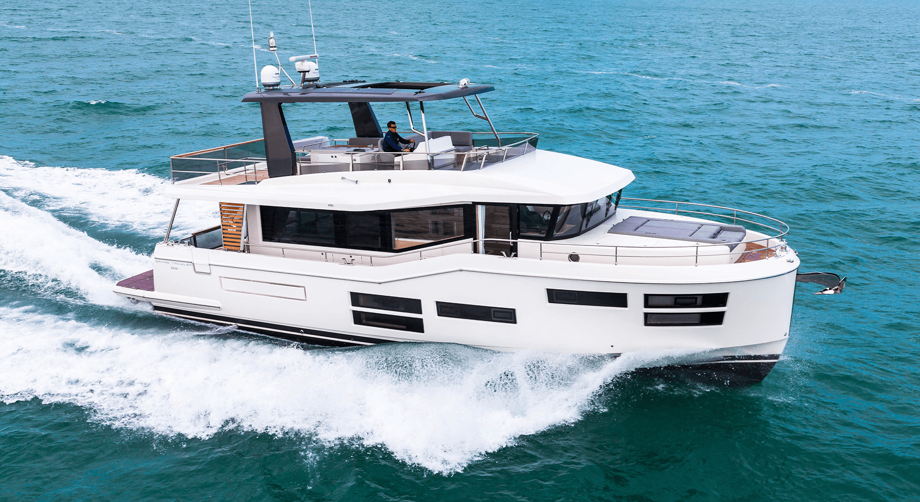 exte_grand-trawler62_4_0-2