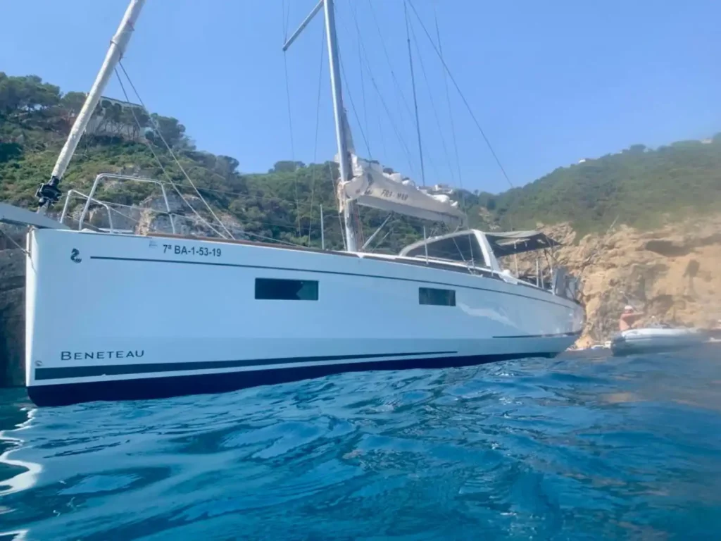 Oceanis 38.1 – REF 011T