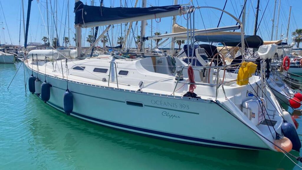 Oceanis Cliper 393 – REF 218C