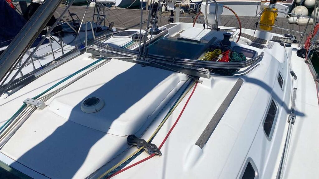 Oceanis Cliper 393 – REF 218C