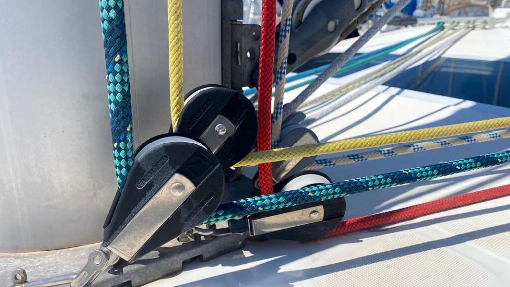 Oceanis Cliper 393 – REF 218C