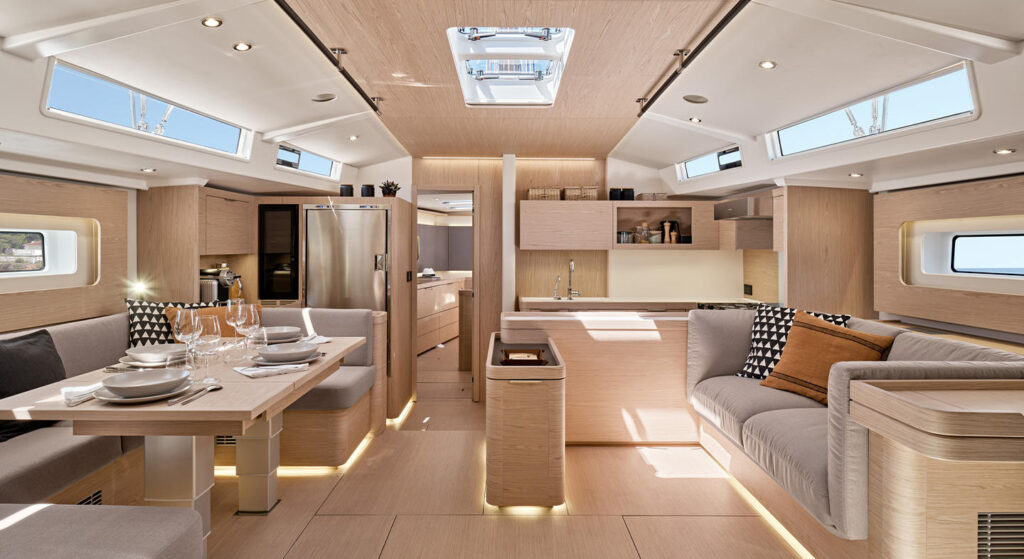 Oceanis Yacht 60