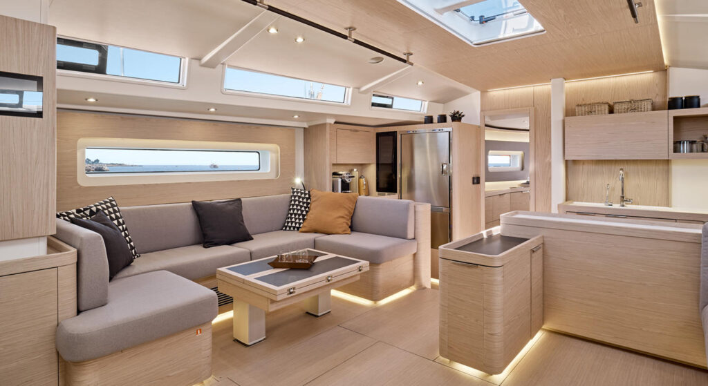 Oceanis Yacht 60