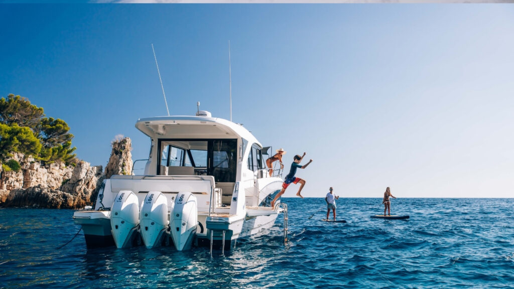 Antares 12 Coupe - NEW