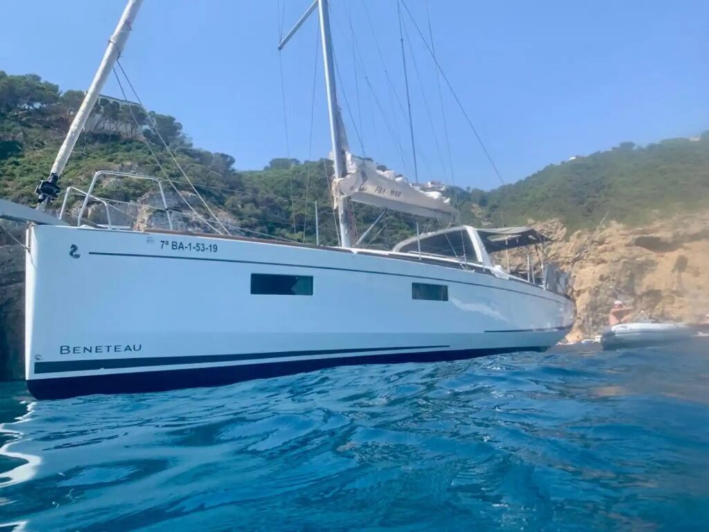 Oceanis 38.1 - REF 011T