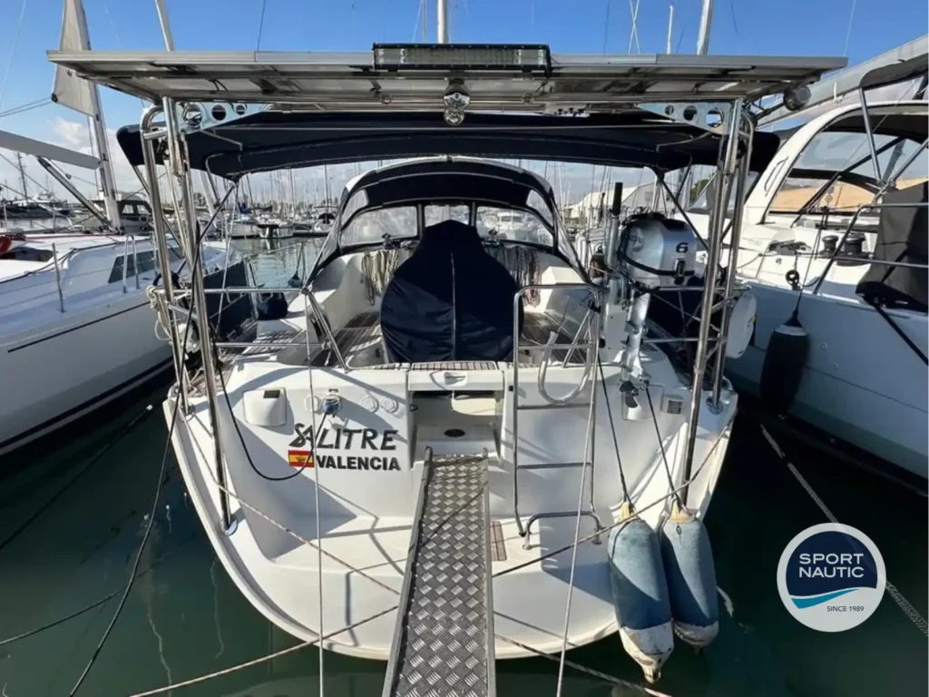 Oceanis Clipper 393 – REF 033T