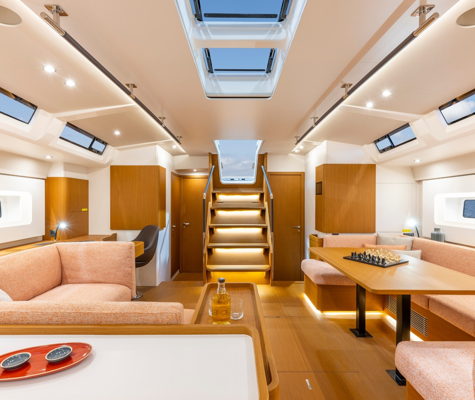 BENETEAU-SAILBOAT-FIRST-60-INTERIOR-DESIGN-01