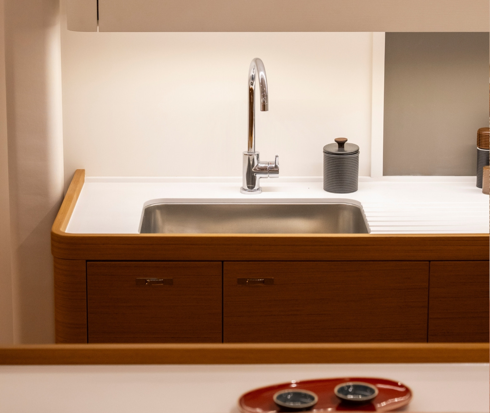 BENETEAU-SAILBOAT-FIRST-60-INTERIOR-DESIGN-05