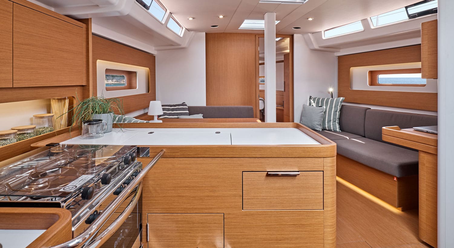 Beneteau - First 44_16