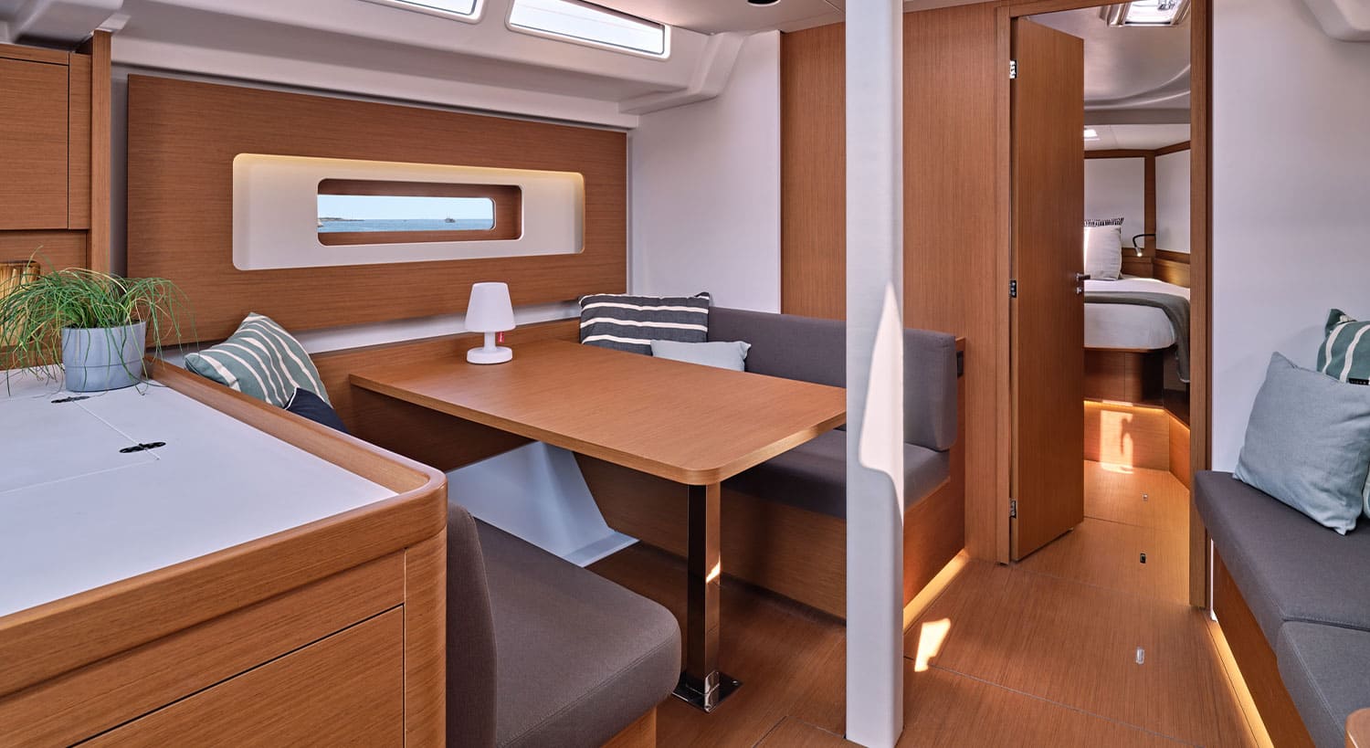 Beneteau - First 44_19