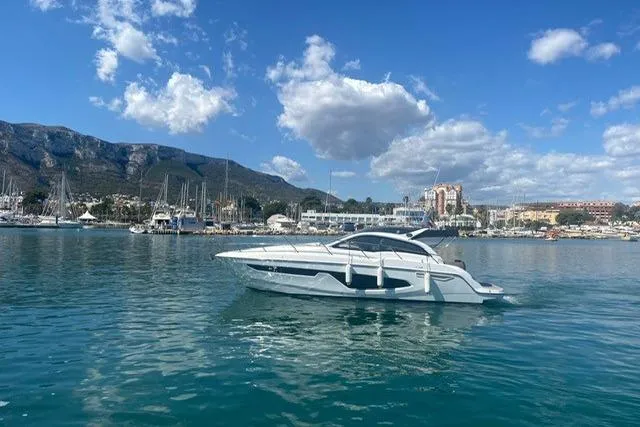 Sessa Marine C38 - REF 002T