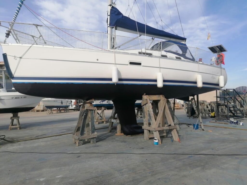 Oceanis Clipper 323 - REF 332C