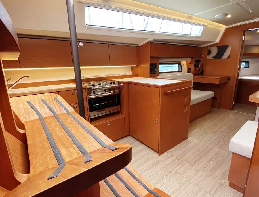 Bavaria C42 - REF 040S