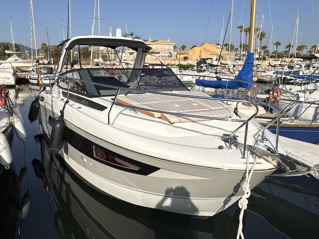 Jeanneau Leader 30 - REF 056P