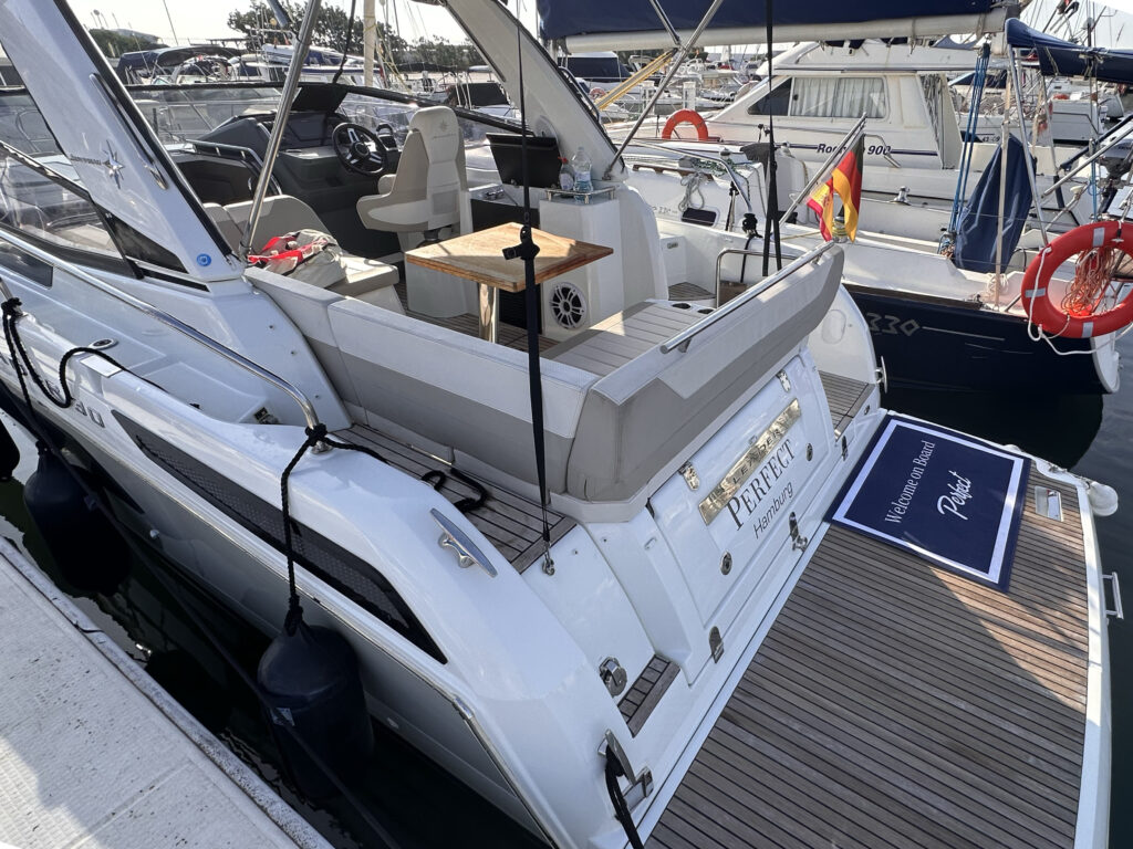 Jeanneau Leader 30 - REF 056P