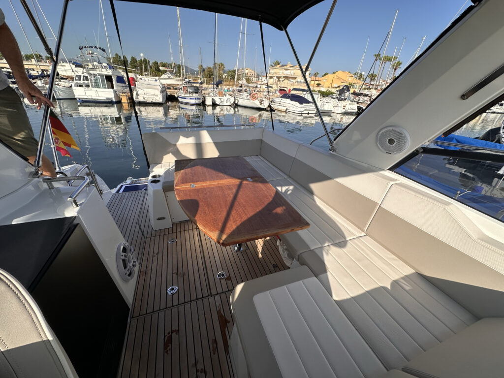 Jeanneau Leader 30 - REF 056P