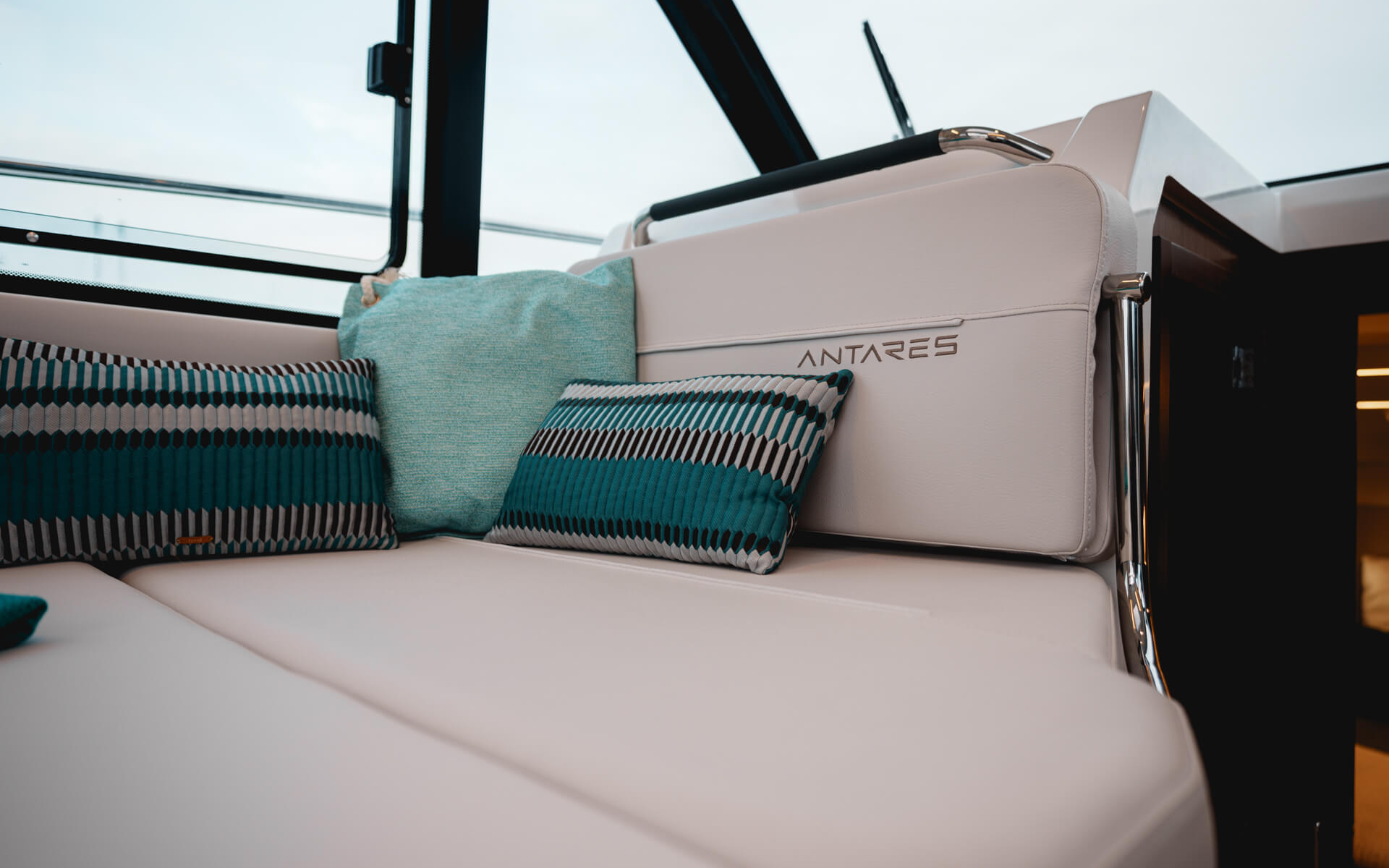 SPORT NAUTIC - Antares 9_18