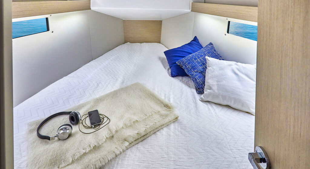SPORT NAUTIC - Oceanis 34.1_14