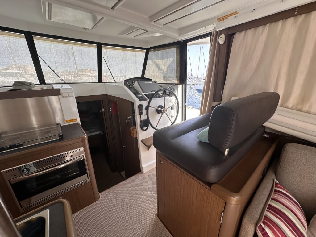 Swift Trawler 34 Fly – 055P