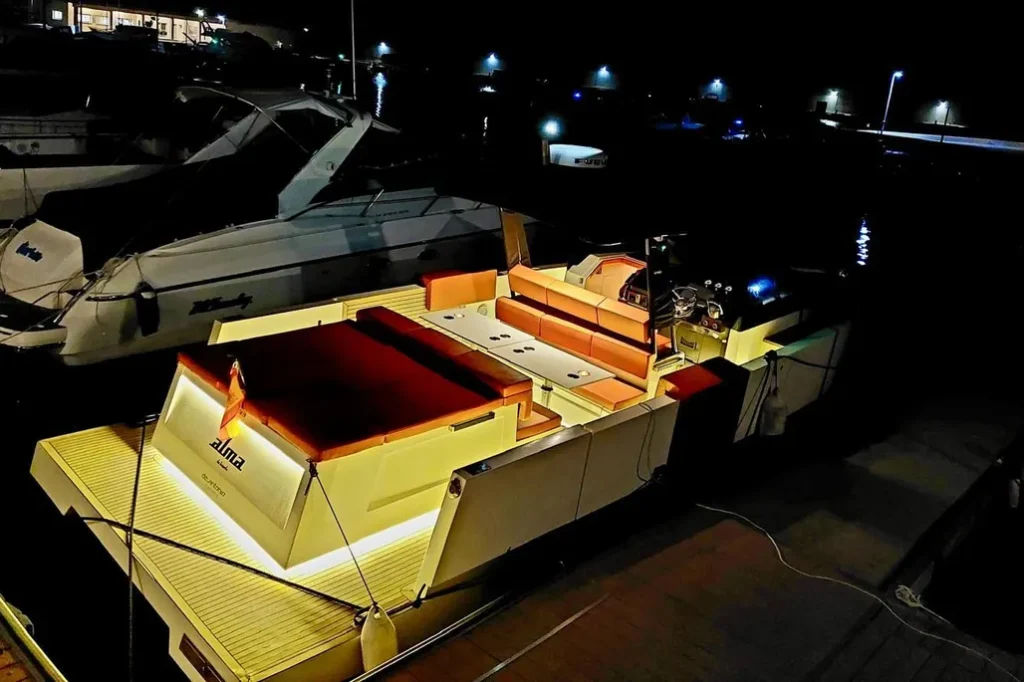 De Antonio Yachts D33 Cruiser - REF 004S