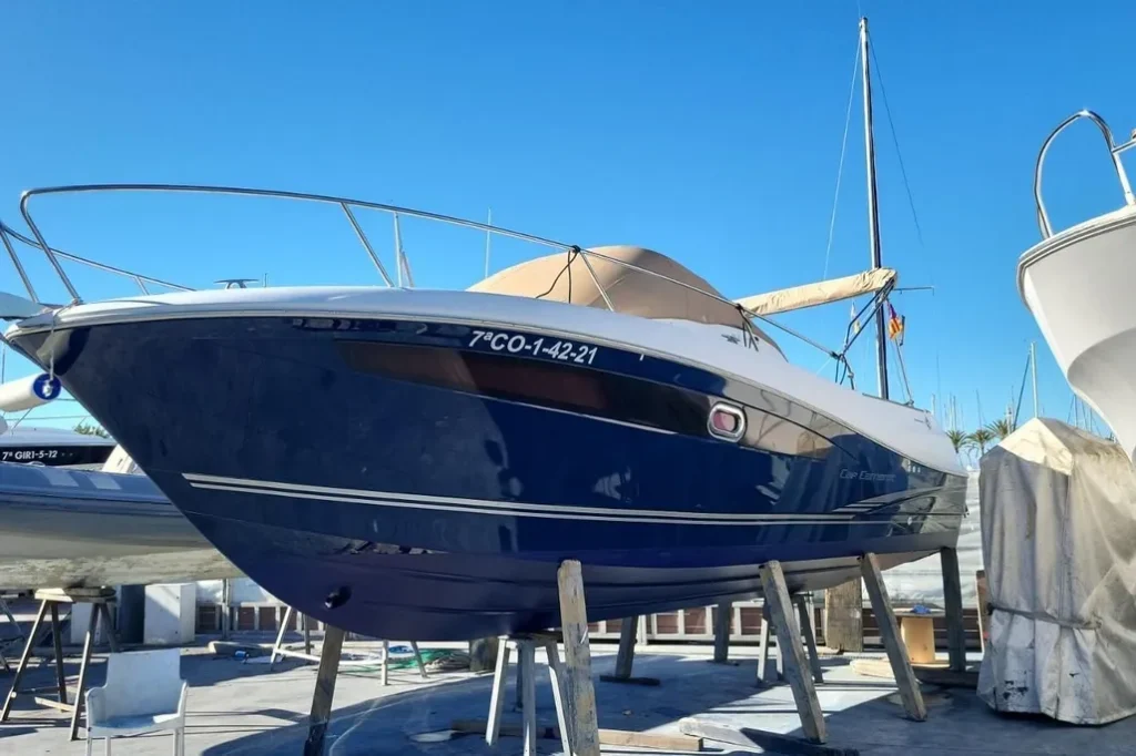Jeanneau Cap Camarat 8.5WA - REF 056S